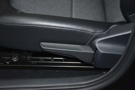 2013款大众新桑塔纳1.4L手动舒适版