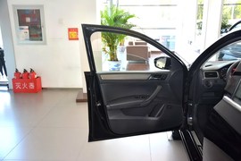 2013款大众新桑塔纳1.4L手动舒适版