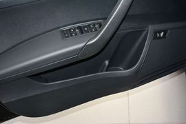 2013款大众新桑塔纳1.4L手动舒适版