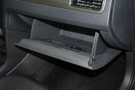 2013款大众新桑塔纳1.4L手动舒适版