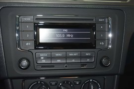 2013款大众新桑塔纳1.4L手动舒适版