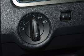 2013款大众新桑塔纳1.4L手动舒适版