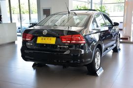 2013款大众新桑塔纳1.4L手动舒适版