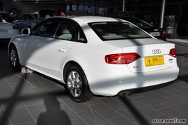 2010款奥迪A4L