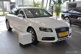 2010款奥迪A4L