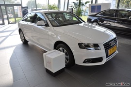 2010款奥迪A4L