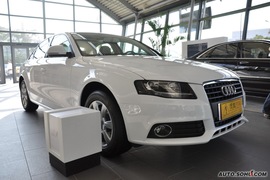 2010款奥迪A4L