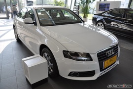2010款奥迪A4L
