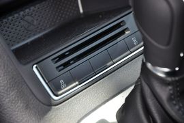 2015款大众途观1.8TSI手自一体两驱舒适版
