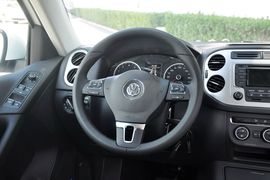 2015款大众途观1.8TSI手自一体两驱舒适版