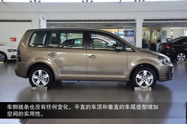 2015款大众途安到店图解