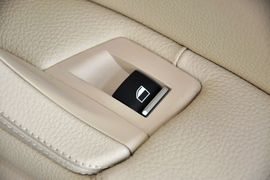 2014款宝马520i典雅型