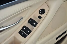 2014款宝马520i典雅型