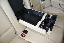 2014款宝马520i典雅型