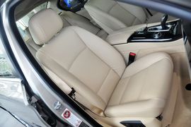 2014款宝马520i典雅型