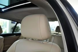 2014款宝马520i典雅型