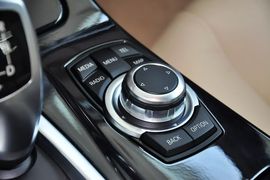 2014款宝马520i典雅型