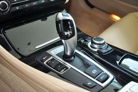 2014款宝马520i典雅型