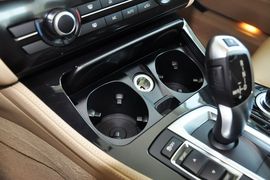 2014款宝马520i典雅型
