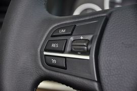 2014款宝马520i典雅型