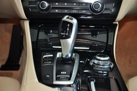 2014款宝马520i典雅型