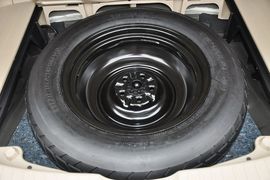 2013款丰田Venza威飒2.7L四驱豪华版