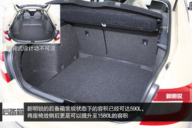 价格相近你会选谁？