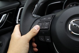 2014款马自达3昂克赛拉动态对比福克斯文章配图