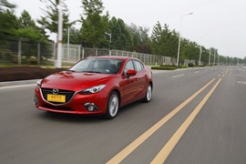 2014款马自达3昂克赛拉动态对比福克斯文章配图