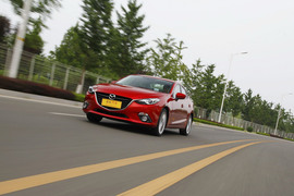 2014款马自达3昂克赛拉动态对比福克斯文章配图