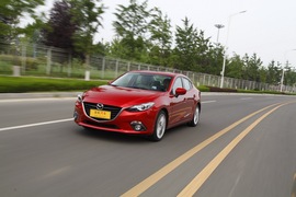 2014款马自达3昂克赛拉动态对比福克斯文章配图