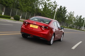 2014款马自达3昂克赛拉动态对比福克斯文章配图