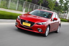 2014款马自达3昂克赛拉动态对比福克斯文章配图