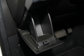 2012款福特福克斯两厢2.0L自动试驾实拍