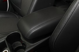 2012款福特福克斯两厢2.0L自动试驾实拍