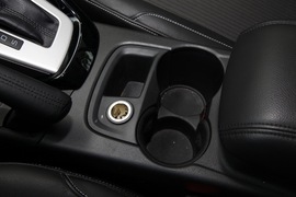 2012款福特福克斯两厢2.0L自动试驾实拍