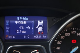 2012款福特福克斯两厢2.0L自动试驾实拍