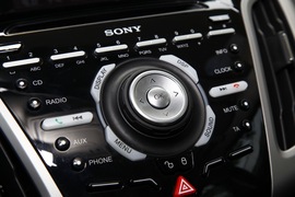 2012款福特福克斯两厢2.0L自动试驾实拍