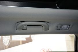 2013款起亚索兰托2.4GDI