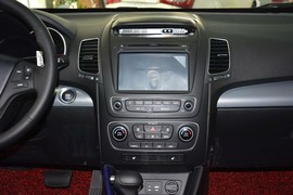 2013款起亚索兰托2.4GDI