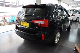 2013款起亚索兰托2.4GDI