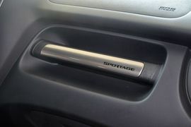 2013款起亚狮跑2.0L