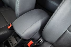 2013款起亚狮跑2.0L