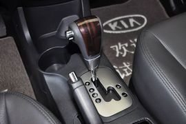 2013款起亚狮跑2.0L