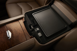 2015款凯迪拉克凯雷德Platinum