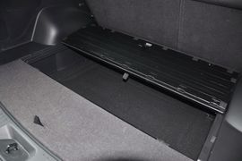 2013款起亚索兰托2.4L汽油四驱豪华版5座