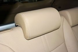 2013款起亚索兰托2.4L汽油四驱豪华版5座