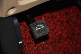 2013款起亚索兰托2.4L汽油四驱豪华版5座