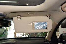 2013款起亚索兰托2.4L汽油四驱豪华版5座