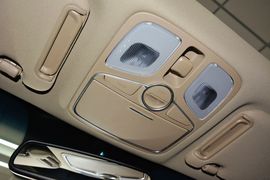 2013款起亚索兰托2.4L汽油四驱豪华版5座